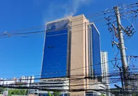 Incêndio atinge o Edifício Empresarial Thomé de Souza, em Salvador