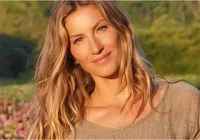 Sogra de Gisele Bündchen confirma nascimento e entrega sexo do bebê imagem