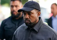 Kanye West é acusado de abusar sexualmente de ex-funcionária imagem