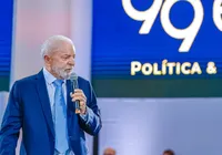 Lula promete programa para a construção de banheiros