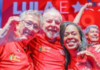 Lula telefona e promete estar na posse de Luiz Caetano