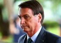 MP do TCU pede suspensão de salário de Bolsonaro