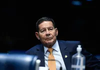 Mourão fala em "fanfarronada" e diz que plano é "sem pé nem cabeça"