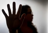 Homem é preso por stalking após aterrorizar ex-namorada durante dois anos imagem