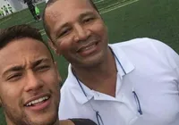 Pai de Neymar comenta fortuna do filho: "Fiquei rico primeiro"