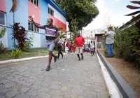 Portões do colégio Luiz Viana são abertos e eleição é iniciada