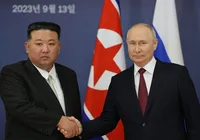Putin assina acordo de defesa mútua com Coreia do Norte imagem