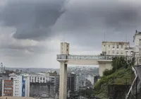 Salvador tem previsão de chuvas e trovoadas nesta segunda