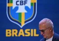 Seleção Brasileira precisa de 'melhora rápida', diz Dorival