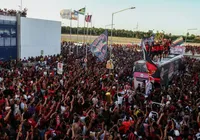 Torcida do Vitória promete apoio ao time no embarque à Curitiba