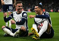 Tottenham goleia e agrava crise do Manchester City