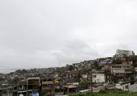 Traficante morre e PM apreende fuzil após tiroteio na Subúrbio de Salvador