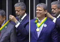 Trump, Fernanda Torres e Tarcísio de Freitas ganham medalha na Câmara