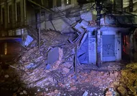 Urgente: prédio desaba na Baixa dos Sapateiros; veja vídeos imagem