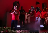 Vídeo: Lula chora ao relembrar “pobreza” e afirma: “Eu sou vocês”