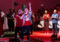 Wagner faz coro por vitória de Luiz Caetano: "Projeto de Lula"