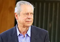 Zé Dirceu avalia futuro político após ter penas anuladas, diz coluna