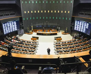 Apenas quatro baianos assinaram PEC pelo fim da jornada 6x1