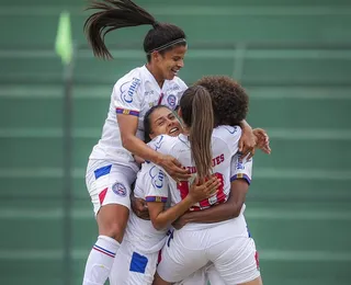 Bahia sai na frente e derrota Vitória no jogo de ida do Baianão