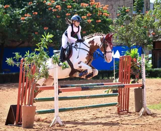 Baiana Beatriz Garcez é campeã do Circuito Norte/Nordeste de hipismo