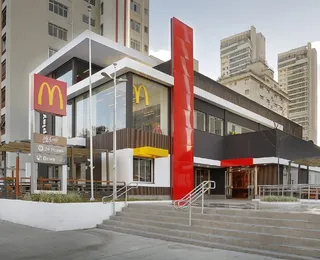 'Big roubo': criminosos roubam R$ 19 mil em dinheiro na McDonald's