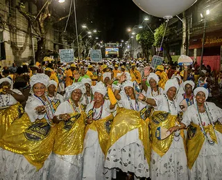 Bloco Alvorada inicia 'Jubileu de Ouro' com caruru gratuito