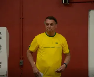 Bolsonaro avalia registrar candidatura em 2026: ‘TSE que decida'