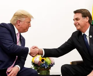 Bolsonaro comemora vitória de Donald Trump: "Guerreiro"