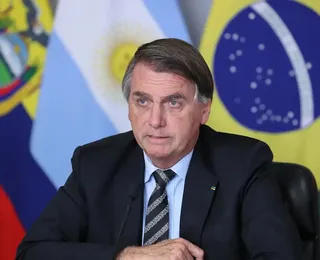 Bolsonaro se reúne com defesa para discutir sobre inquérito