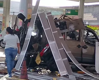 Cilindro de carro explode em posto de combustível de Camaçari