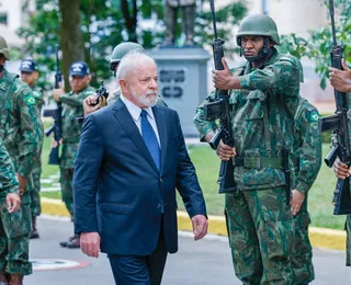 Com mudanças na aposentadoria de militares, Lula se reúne com ministro