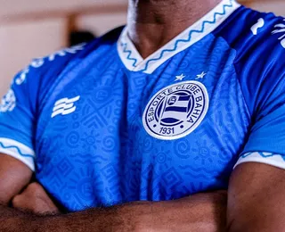 Com música, clipe e sorteio, nova camisa do Bahia é lançada oficialmente