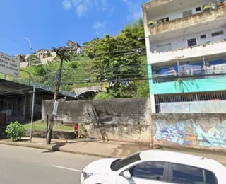 Corpo é encontrado carbonizado embaixo de viaduto no Comércio, em Salvador