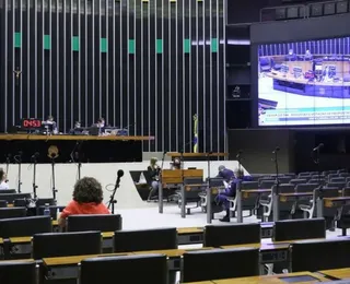 Cresce número de deputados que assinaram PEC do fim da escala 6x1