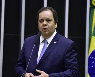 Elmar Nascimento confirma candidatura e defende renovação da Câmara