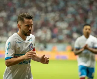 Everton Ribeiro tem retrospecto positivo contra o Cruzeiro