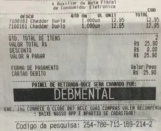 Funcionário é demitido após identificar cliente como 'debmental'