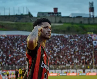 Garantido na elite, Vitória negocia contratações e pode perder Matheusinho