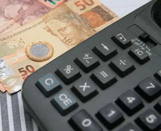 Inflação que calcula reajuste do salário mínimo fica em 4,84%