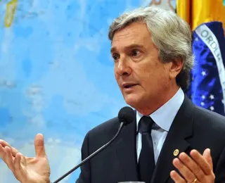 STF forma maioria e decide manter prisão de Collor