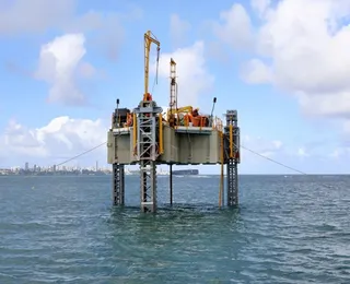 Mergulhador que fazia sondagem da ponte Salvador-Itaparica desaparece no mar