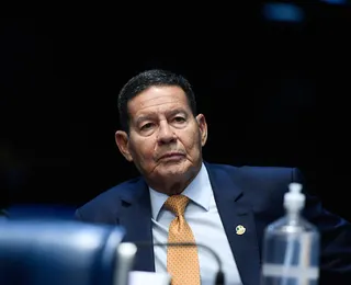 Mourão fala em "fanfarronada" e diz que plano é "sem pé nem cabeça"