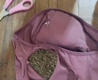 Mulher é presa tentando entrar com maconha na calcinha em presídio