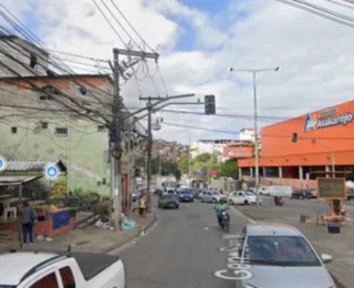 Mulher tem braço decepado ao colocar para fora de ônibus em Salvador