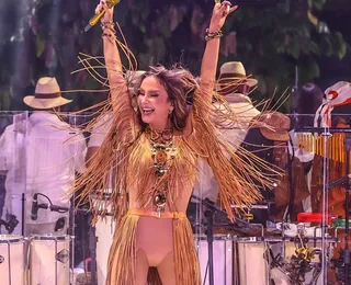 Web resgata Claudia Leitte trocando hit de Saulo: "Canto pra Javé"