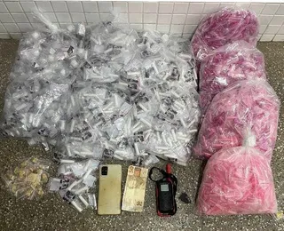 PM prende três suspeitos e apreende drogas em Pernambués