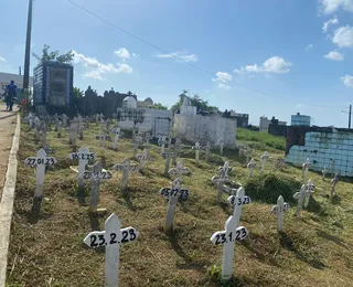 Pai e filho, vítimas de chacina em Sete de Abril, são sepultados