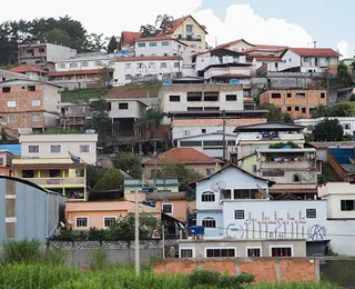 Pobreza no Brasil cai ao menor nível desde 2012, aponta IBGE