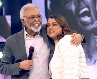 Preta Gil pega Gilberto Gil de surpresa na Globo e se emociona