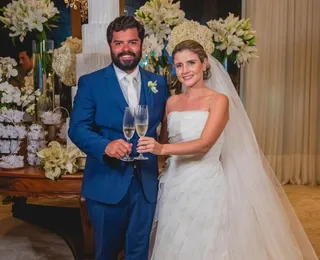 Priscila Salles e Rodrigo Oliveira se casam com cerimônia na Praia do Forte - Imagem